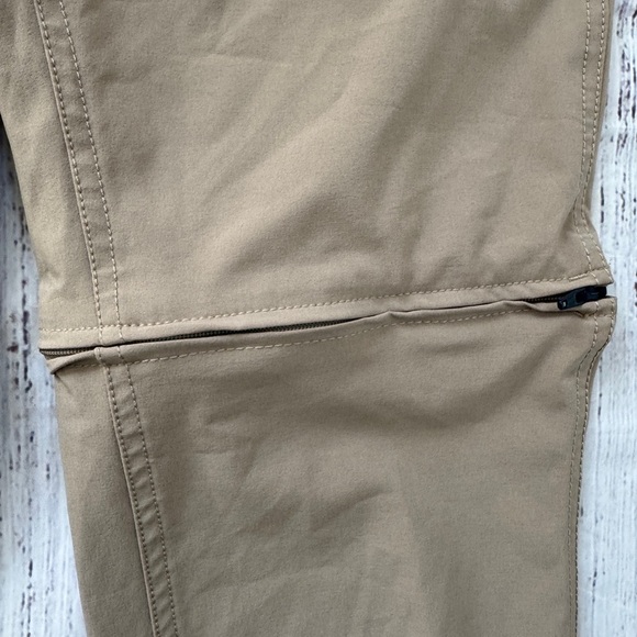 North Face Women’s Paramount Convertible Pants Sz 00 Beige Khaki Zip Off Roll Up - Picture 2 of 7